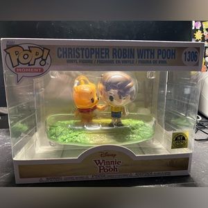 Funko POP Christopher Robin with a Pooh